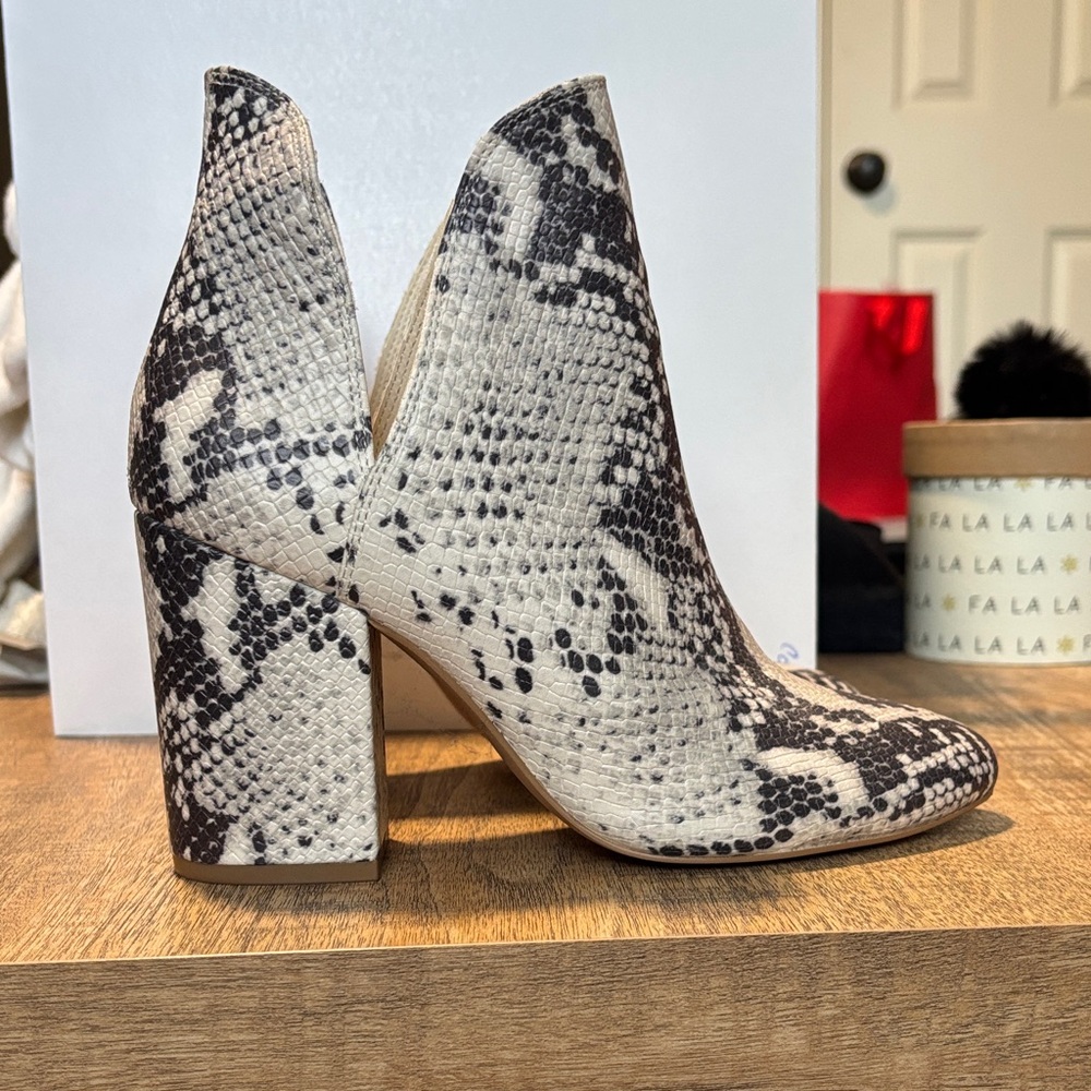 Steve Madden Black and White Snakeskin Ankle Boots